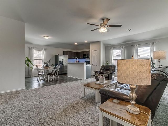 11036 NW 94th Terrace, Yukon, OK 73099
