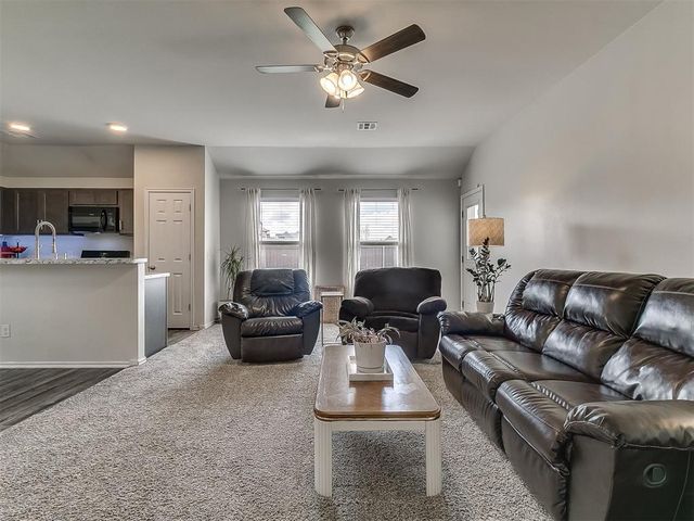 11036 NW 94th Terrace, Yukon, OK 73099