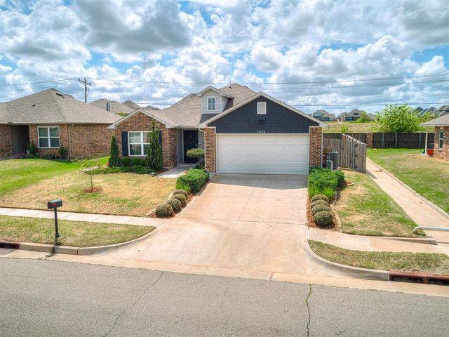 11036 NW 94th Terrace, Yukon, OK 73099