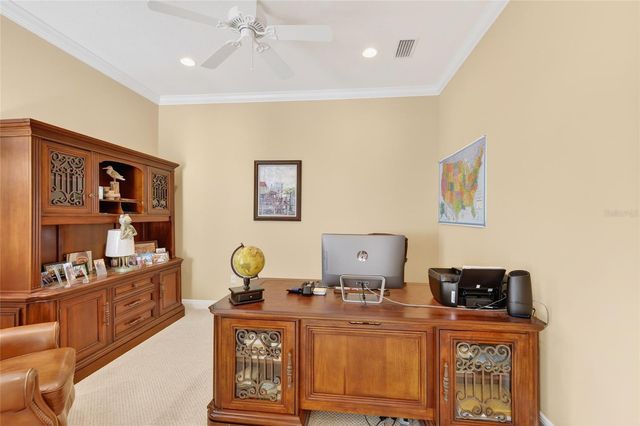 8517 17TH DRIVE NW, Bradenton, FL 34209