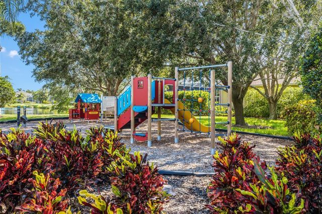 8517 17TH DRIVE NW, Bradenton, FL 34209