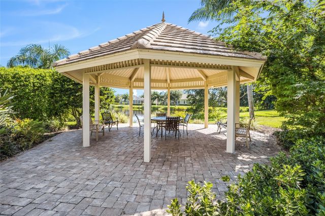 8517 17TH DRIVE NW, Bradenton, FL 34209