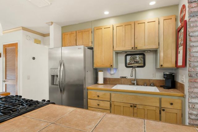 13155 Sargent Jacobs Dr, Nevada City, CA 95959
