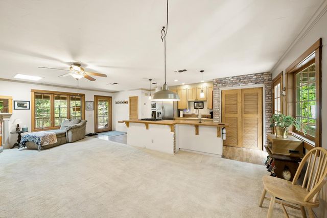 13155 Sargent Jacobs Dr, Nevada City, CA 95959