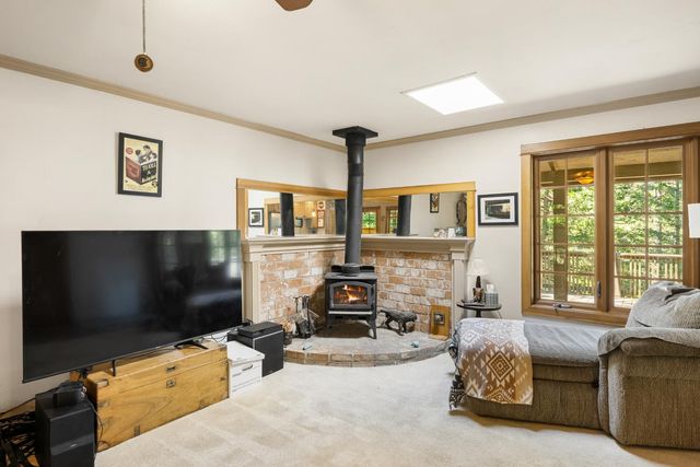 13155 Sargent Jacobs Dr, Nevada City, CA 95959