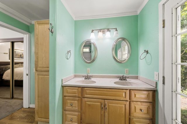 13155 Sargent Jacobs Dr, Nevada City, CA 95959