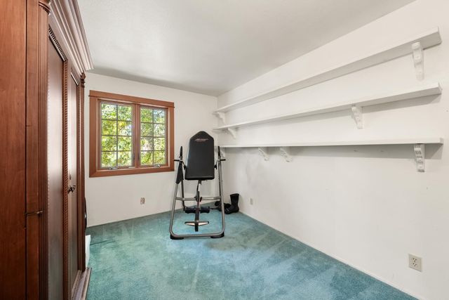 13155 Sargent Jacobs Dr, Nevada City, CA 95959