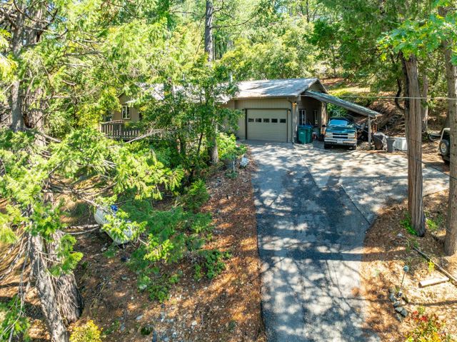 13155 Sargent Jacobs Dr, Nevada City, CA 95959