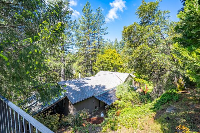 13155 Sargent Jacobs Dr, Nevada City, CA 95959