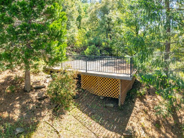 13155 Sargent Jacobs Dr, Nevada City, CA 95959