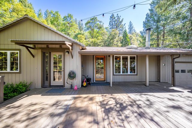 13155 Sargent Jacobs Dr, Nevada City, CA 95959