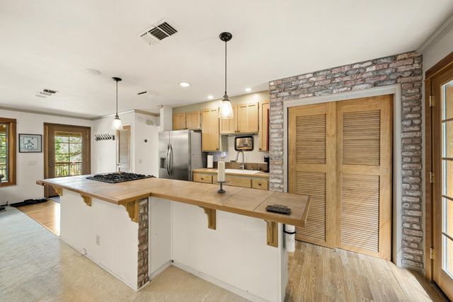 13155 Sargent Jacobs Dr, Nevada City, CA 95959