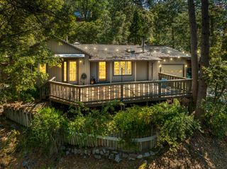 13155 Sargent Jacobs Dr, Nevada City, CA 95959