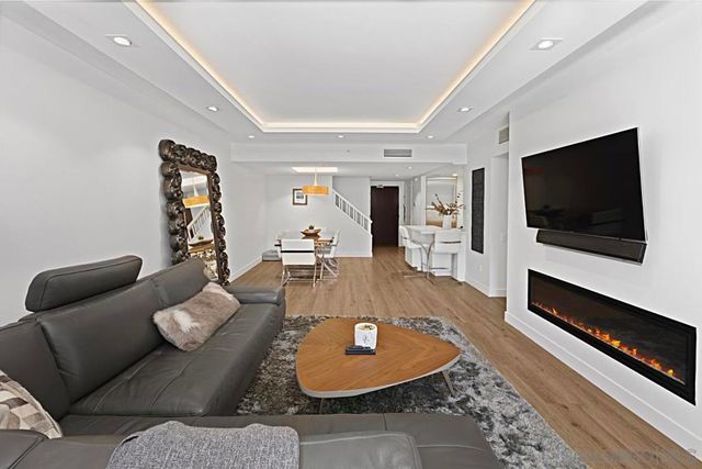 500 W Harbor Dr 107, San Diego, CA 92101