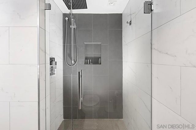 500 W Harbor Dr 107, San Diego, CA 92101