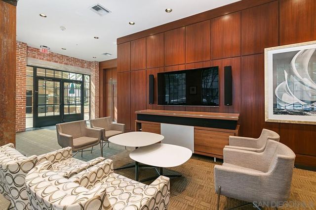 500 W Harbor Dr 107, San Diego, CA 92101