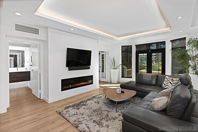 500 W Harbor Dr 107, San Diego, CA 92101