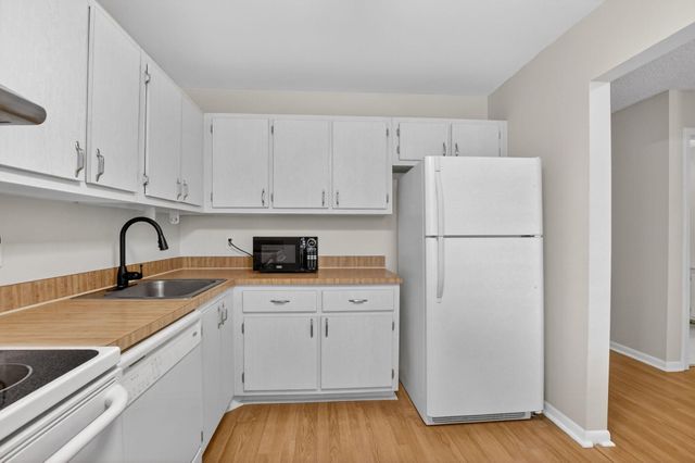 21699 Cypress Road F, Boca Raton, FL 33433