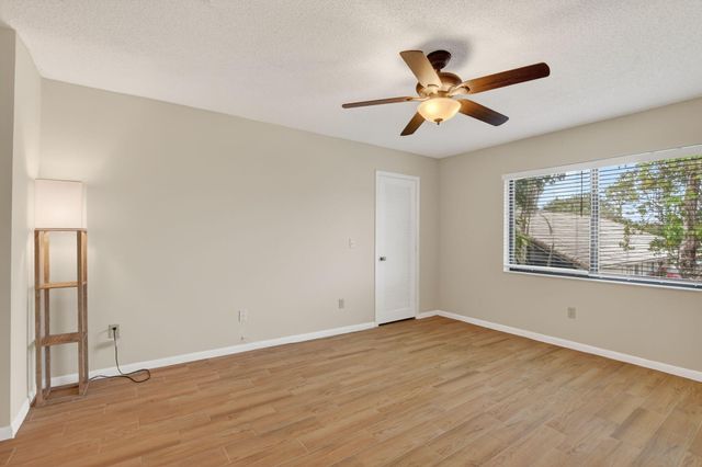 21699 Cypress Road F, Boca Raton, FL 33433