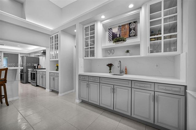 15845 SW 87th Avenue, Palmetto Bay, FL 33157