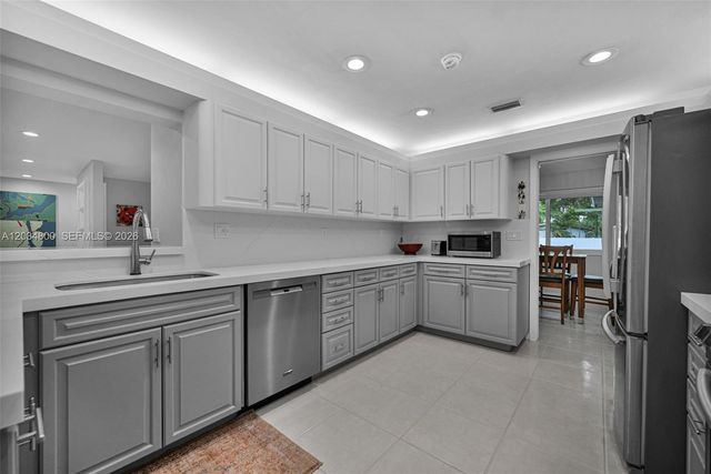 15845 SW 87th Avenue, Palmetto Bay, FL 33157