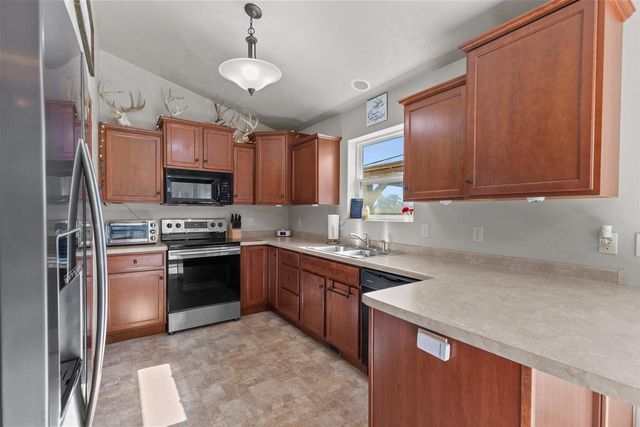 W6115 SHERWOOD POINT DRIVE, Greenville, WI 54942