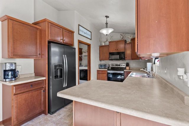 W6115 SHERWOOD POINT DRIVE, Greenville, WI 54942