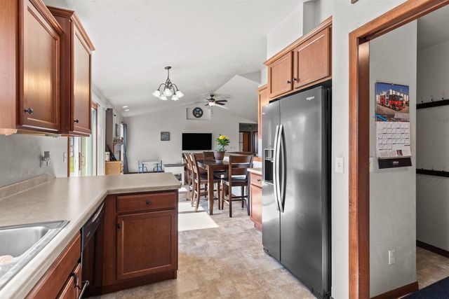 W6115 SHERWOOD POINT DRIVE, Greenville, WI 54942