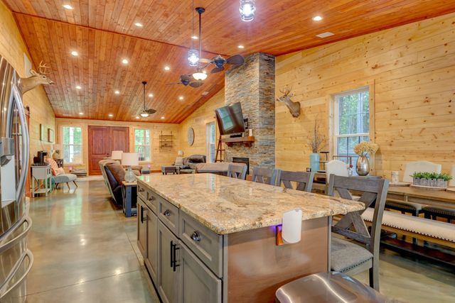 150 Seven Mile Ridge Rd, Indian Mound, TN 37079