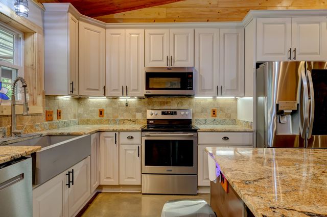 150 Seven Mile Ridge Rd, Indian Mound, TN 37079