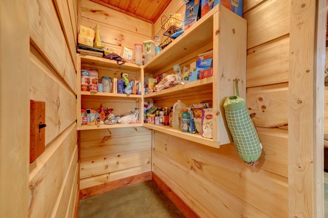 150 Seven Mile Ridge Rd, Indian Mound, TN 37079