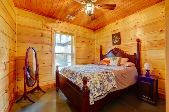 150 Seven Mile Ridge Rd, Indian Mound, TN 37079