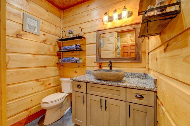 150 Seven Mile Ridge Rd, Indian Mound, TN 37079