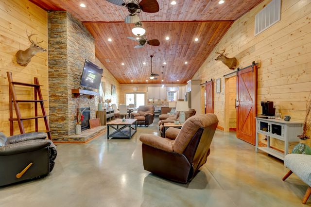 150 Seven Mile Ridge Rd, Indian Mound, TN 37079