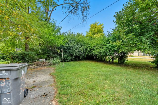 1950 N Dequincy Street, Indianapolis, IN 46218