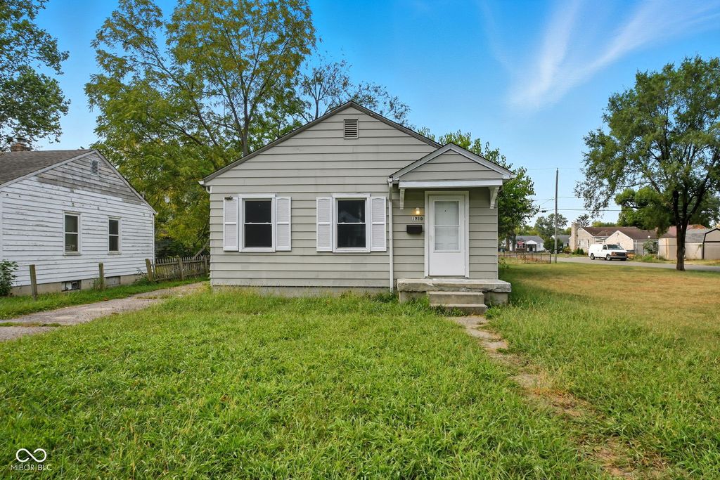 1950 N Dequincy Street, Indianapolis, IN 46218