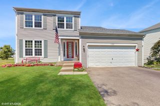 1920 Prairie Path Lane, Carpentersville, IL 60110