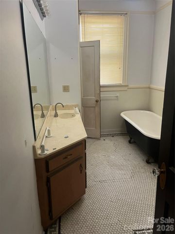 108 Harwood Street, Albemarle, NC 28001