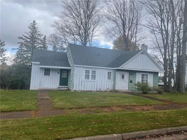 421 3rd Avenue, Park Falls, WI 54552