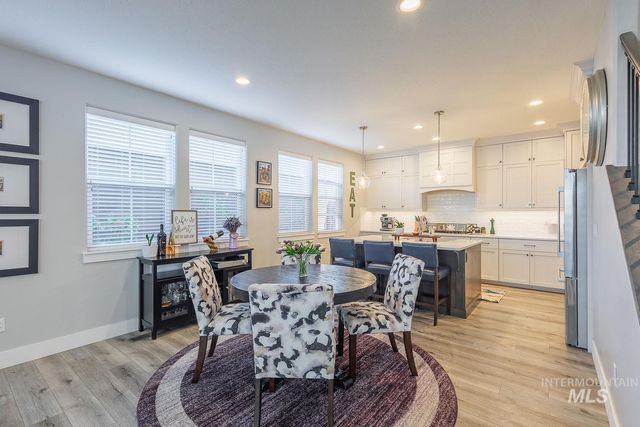2845 S Barnside Way, Boise, ID 83716