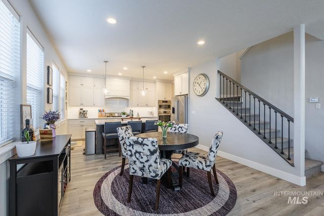 2845 S Barnside Way, Boise, ID 83716