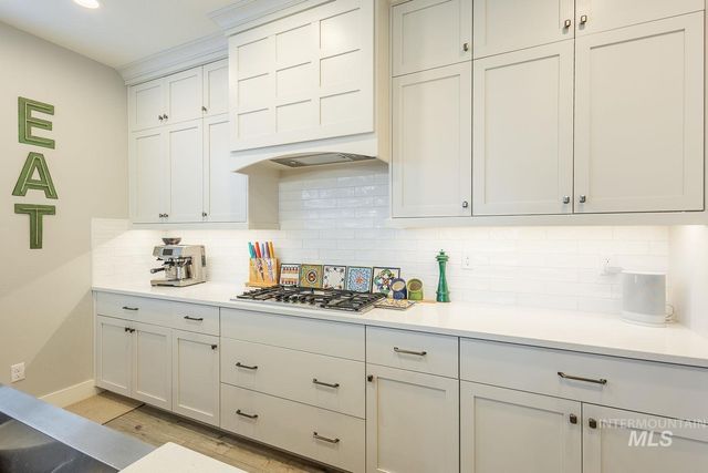 2845 S Barnside Way, Boise, ID 83716