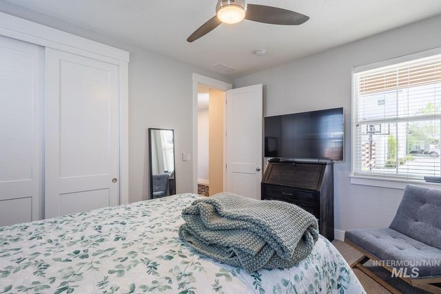 2845 S Barnside Way, Boise, ID 83716