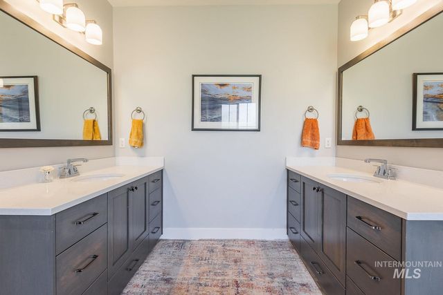 2845 S Barnside Way, Boise, ID 83716