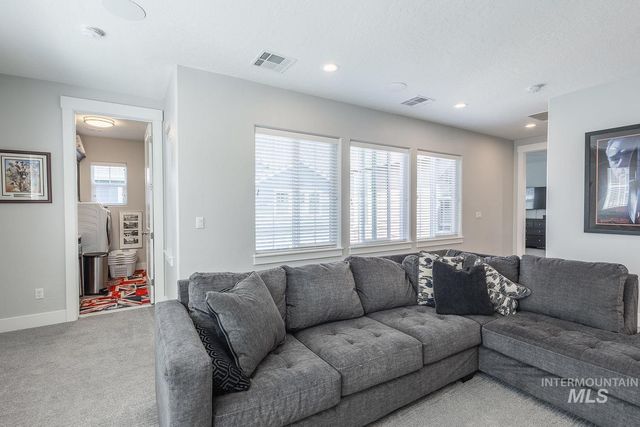 2845 S Barnside Way, Boise, ID 83716