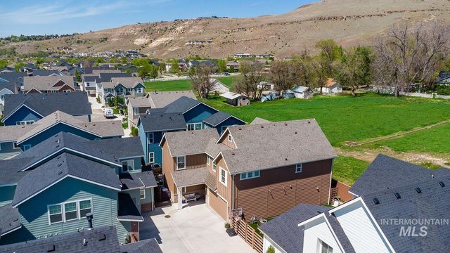 2845 S Barnside Way, Boise, ID 83716