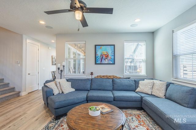 2845 S Barnside Way, Boise, ID 83716
