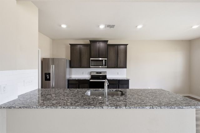 1000 Tumbleweed Trail, Crowley, TX 76036