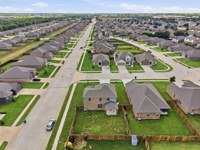 1000 Tumbleweed Trail, Crowley, TX 76036