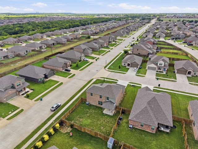 1000 Tumbleweed Trail, Crowley, TX 76036